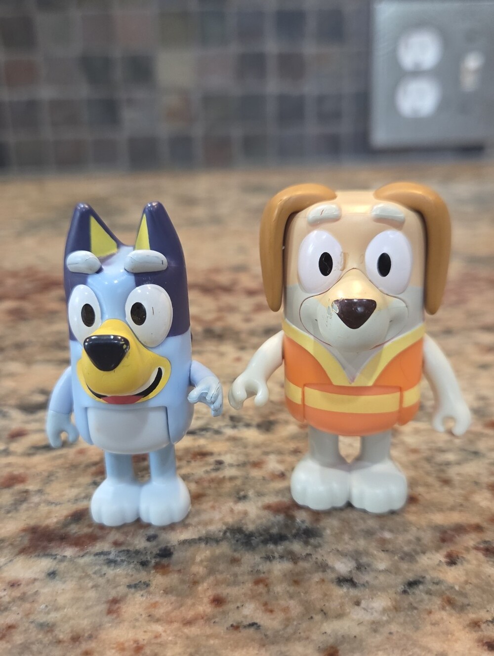 Bluey & Bingo 2 Figure Lot Moose Toys Garbage Truck Replacement Figures 2.5"Pr